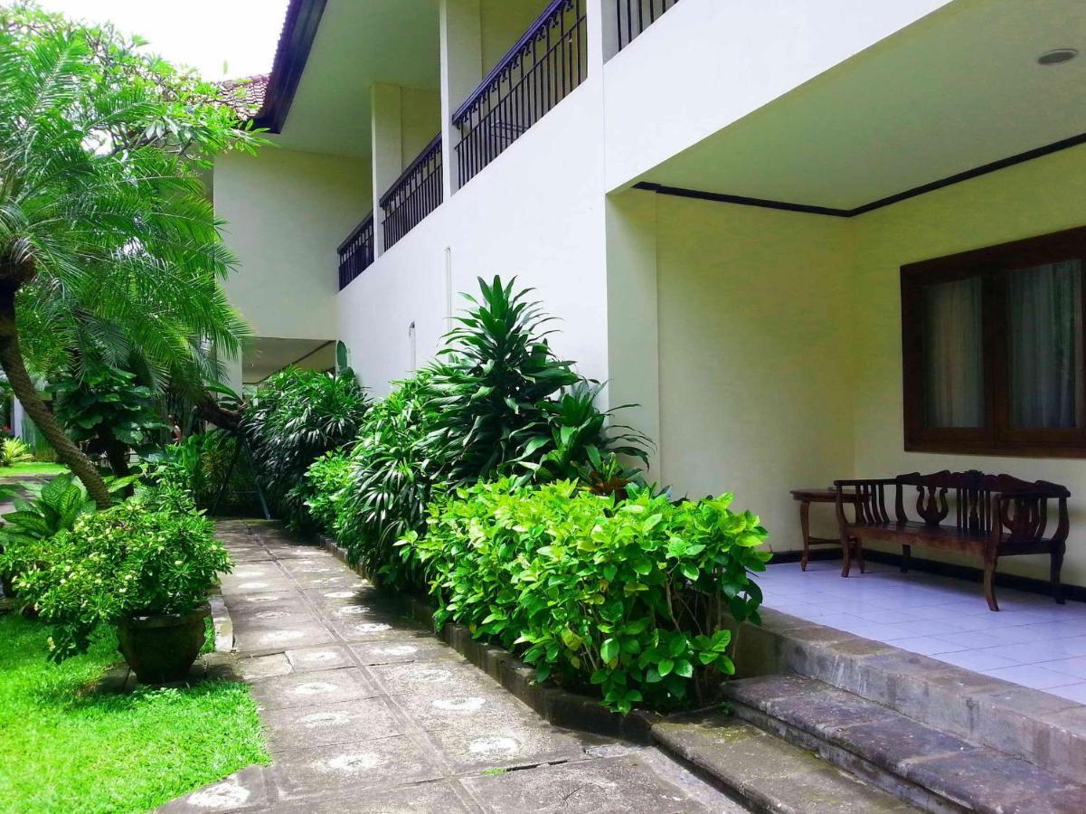 Legian Paradiso Hotel Εξωτερικό φωτογραφία