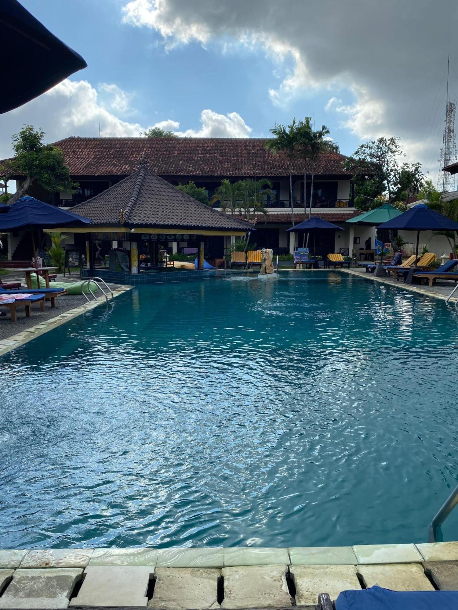 Legian Paradiso Hotel Εξωτερικό φωτογραφία